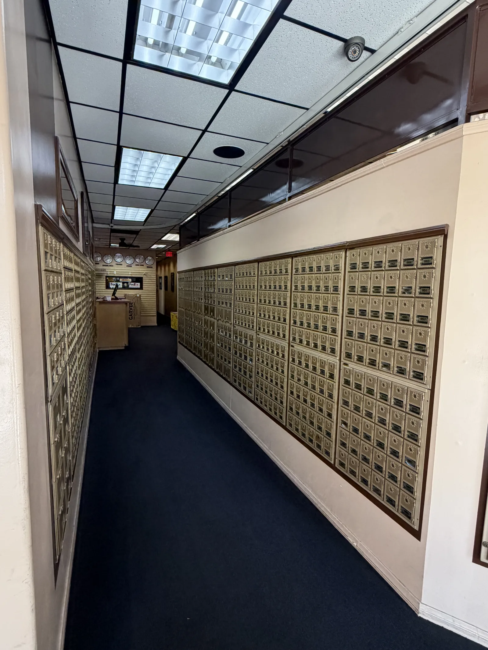 The private mailbox lobby inside Mailbox Planet in Pasadena